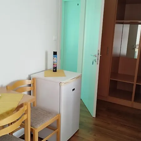 B&B Baji Jozsef Ifjusagi Es Gyermekueduelo Révfülöp