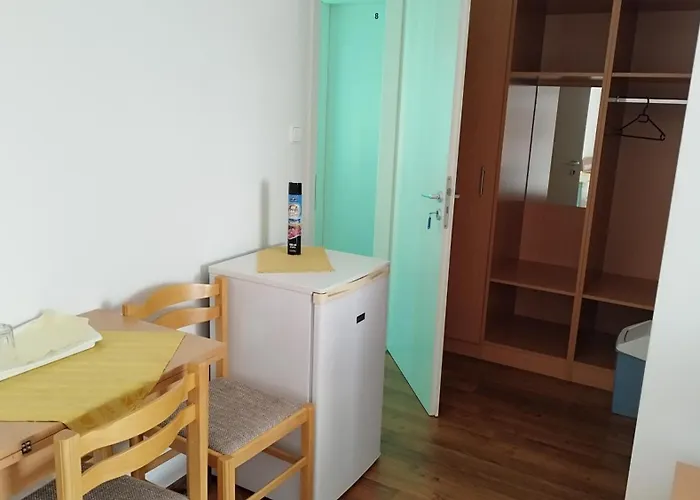 Bed & Breakfast Baji Jozsef Ifjusagi Es Gyermekueduelo Révfülöp